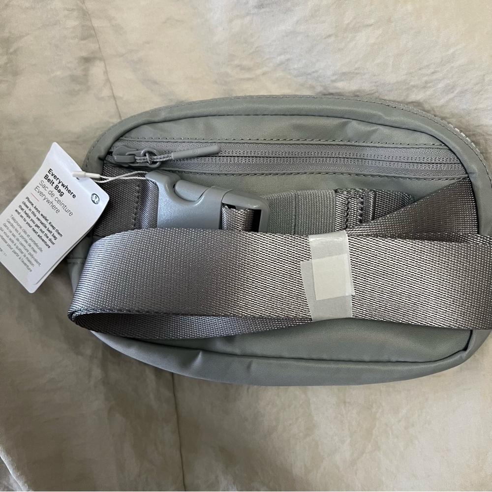 Lululemon Belt Bag - Picture 6 of 6